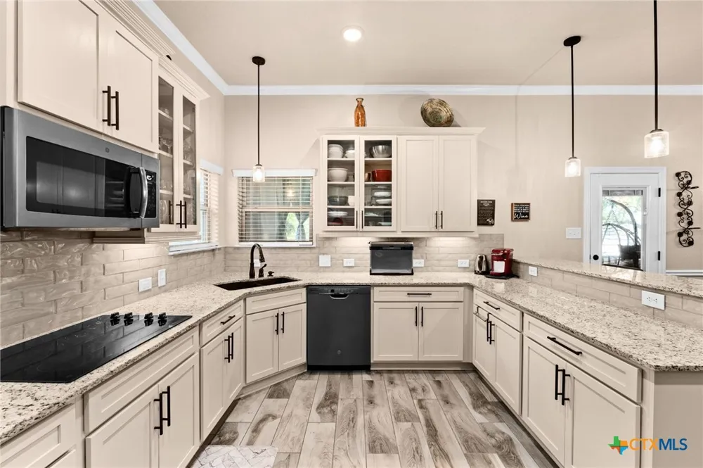 8408 Elander Drive Killeen, TX 76542