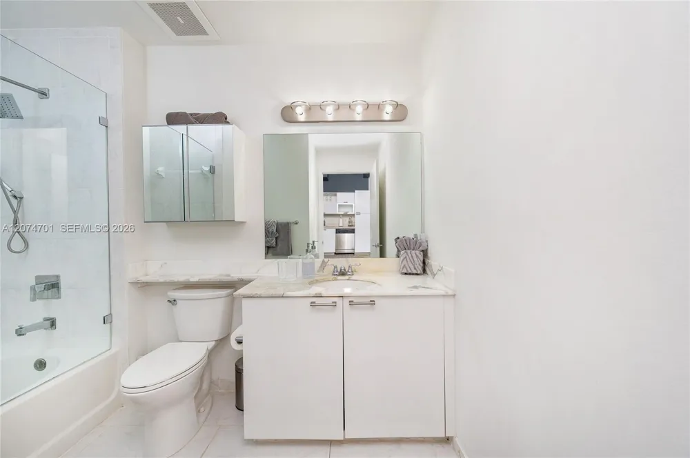 234 NE 3rd St #1703 Miami, FL 33132