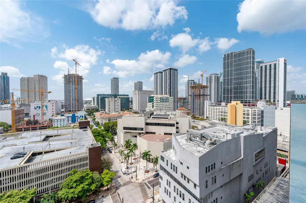 234 NE 3rd St #1703 Miami, FL 33132