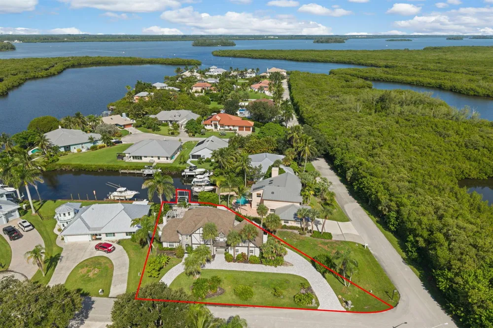 121 Queen Eugenia Court Fort Pierce, FL 34949