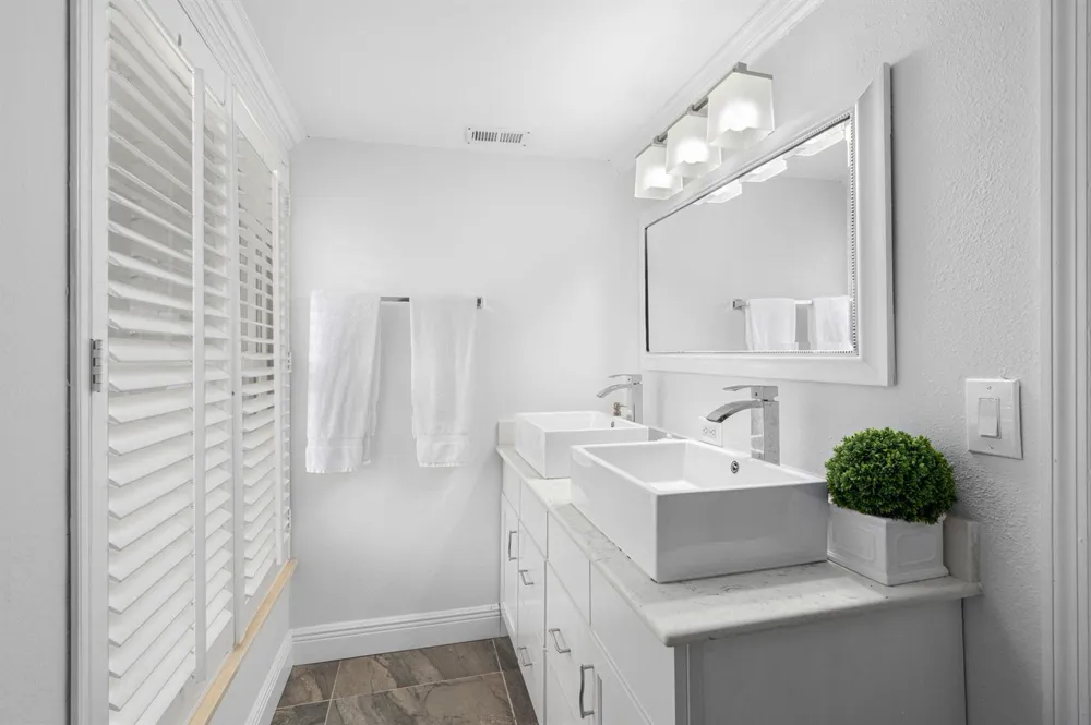 121 Queen Eugenia Court Fort Pierce, FL 34949