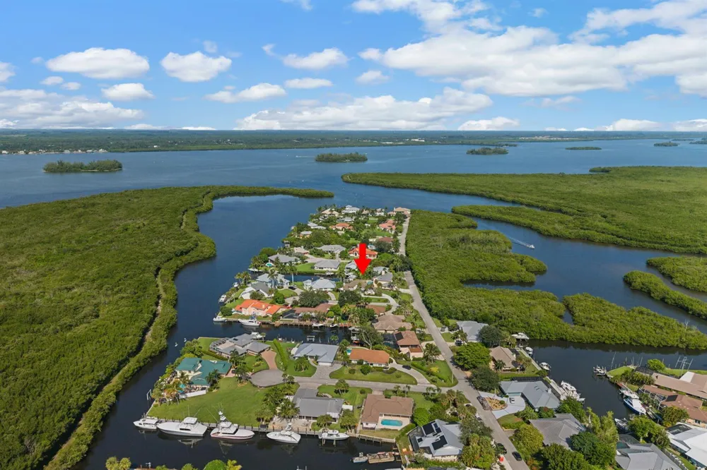 121 Queen Eugenia Court Fort Pierce, FL 34949