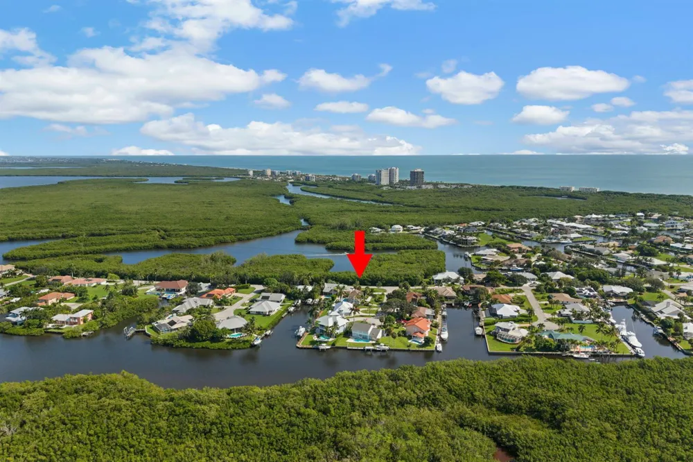 121 Queen Eugenia Court Fort Pierce, FL 34949