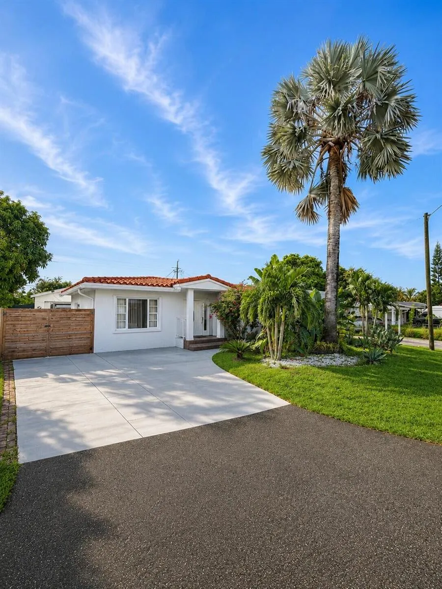 4730 NE 3rd Avenue Oakland Park, FL 33334