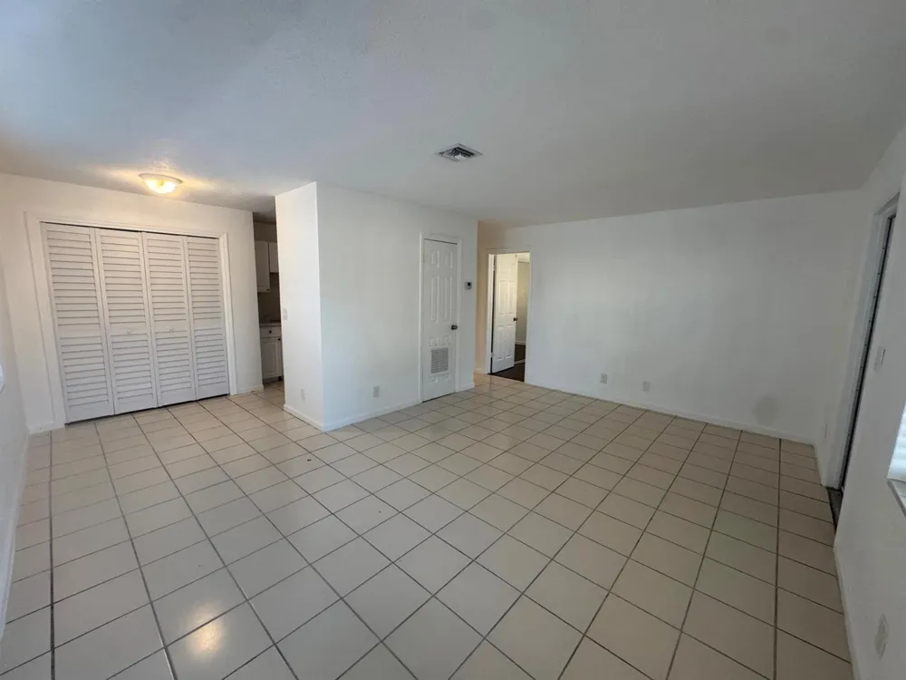 1795 NW 55th Avenue #1 Lauderhill, FL 33313