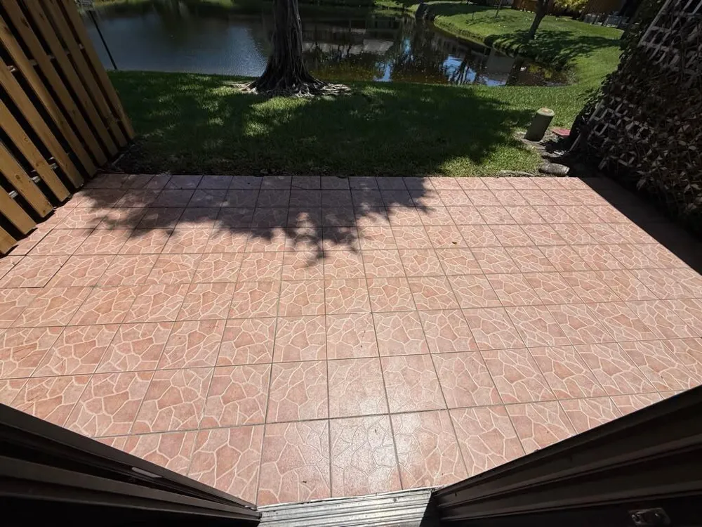 5006 S University Drive Davie, FL 33328