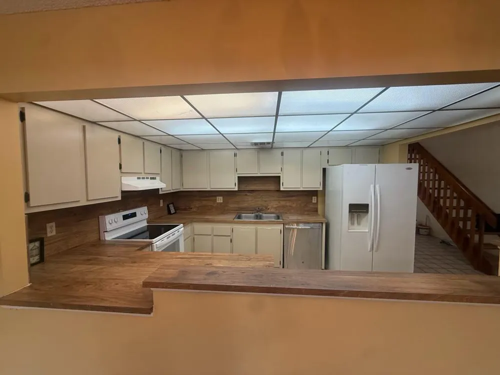 5006 S University Drive Davie, FL 33328