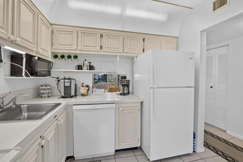1103 NW 58th Terrace #420 Sunrise, FL 33313