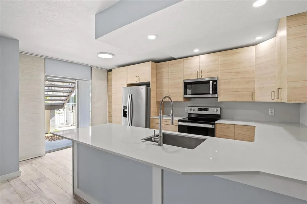 4035 S SCHOOL AVENUE #C5 Sarasota, FL 34231