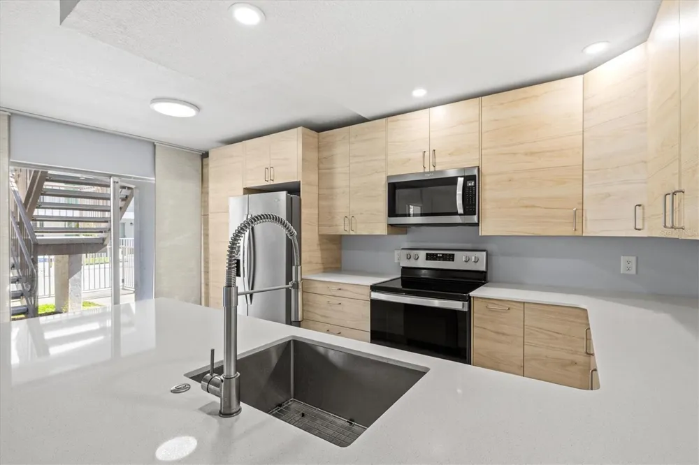4035 S SCHOOL AVENUE #C5 Sarasota, FL 34231