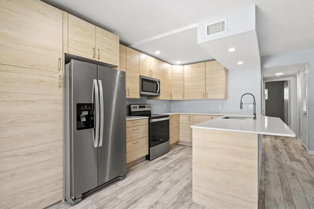 4035 S SCHOOL AVENUE #C5 Sarasota, FL 34231