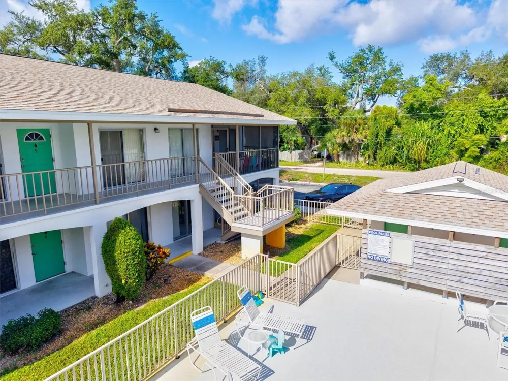 4035 S SCHOOL AVENUE #C5 Sarasota, FL 34231