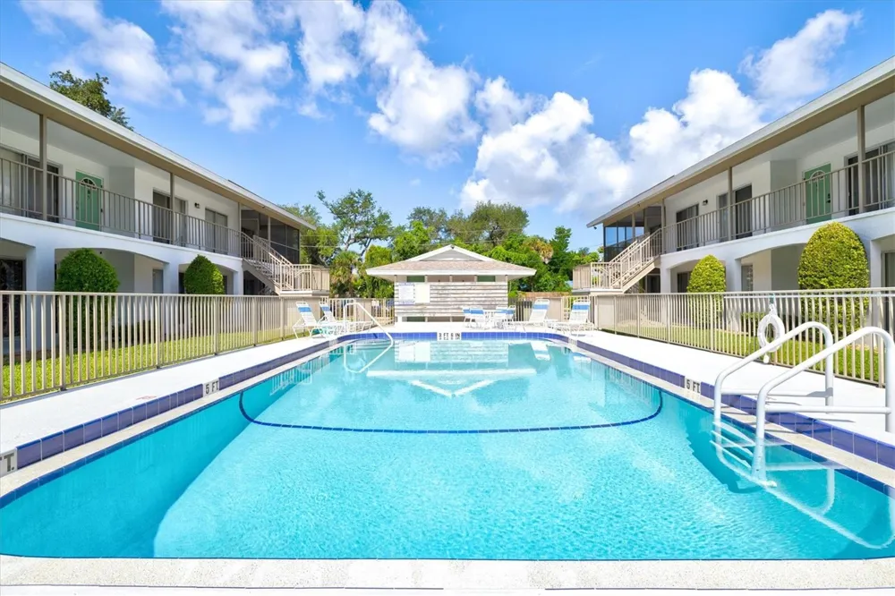 4035 S SCHOOL AVENUE #C5 Sarasota, FL 34231