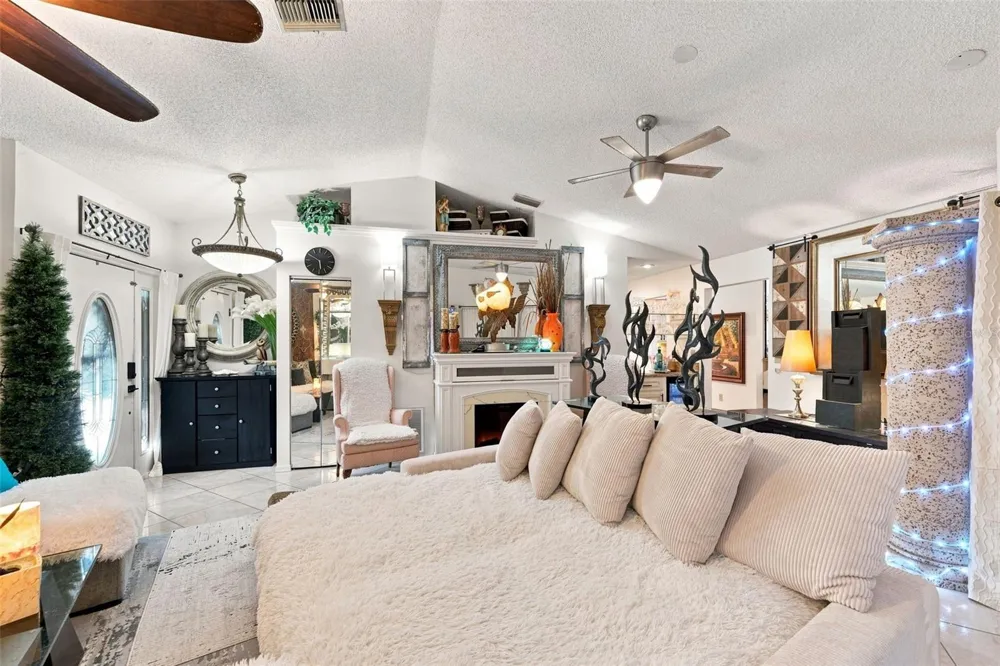 8136 GOLF CLUB COURT Hudson, FL 34667