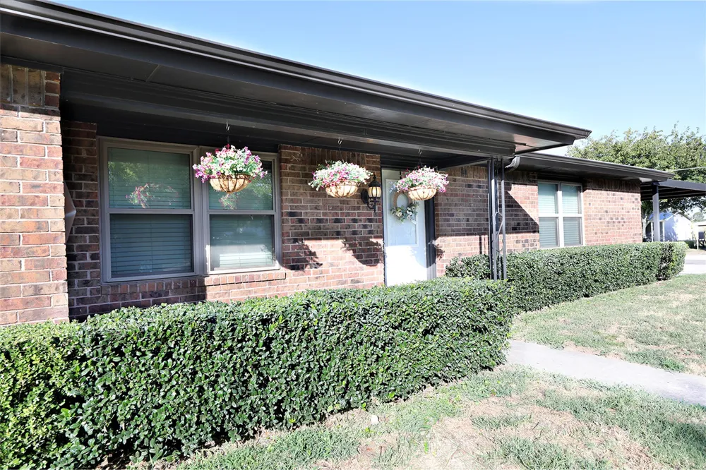 251 Alicia Street Bowie, TX 76230