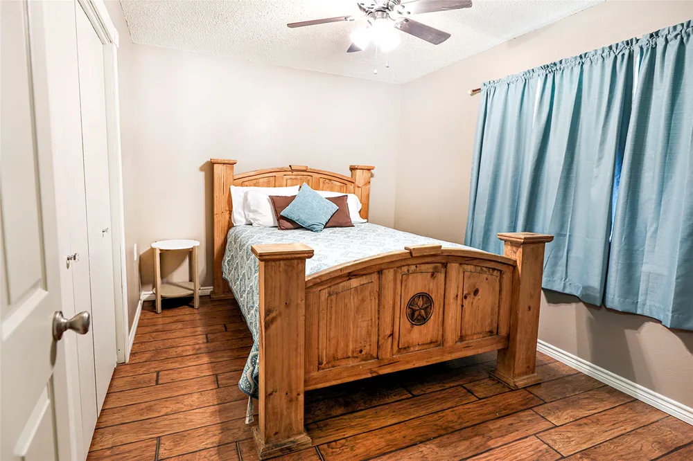 251 Alicia Street Bowie, TX 76230