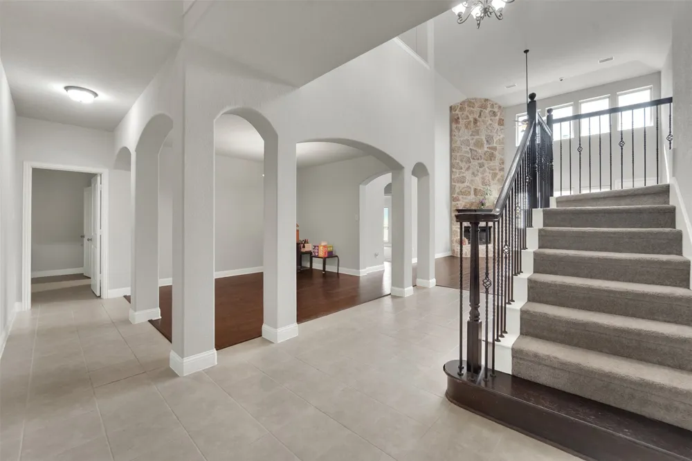 2743 Chimney Rock Road Burleson, TX 76028