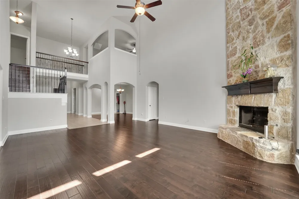 2743 Chimney Rock Road Burleson, TX 76028