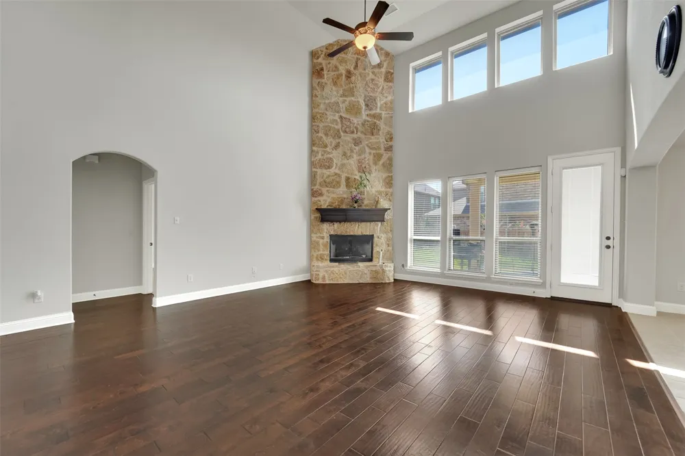 2743 Chimney Rock Road Burleson, TX 76028