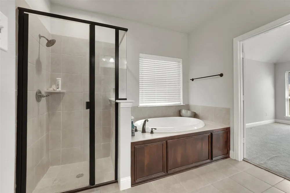 2743 Chimney Rock Road Burleson, TX 76028