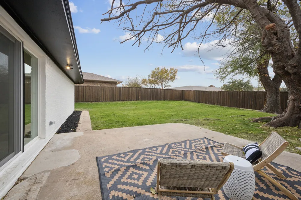 3401 Valley View Lane Garland, TX 75043