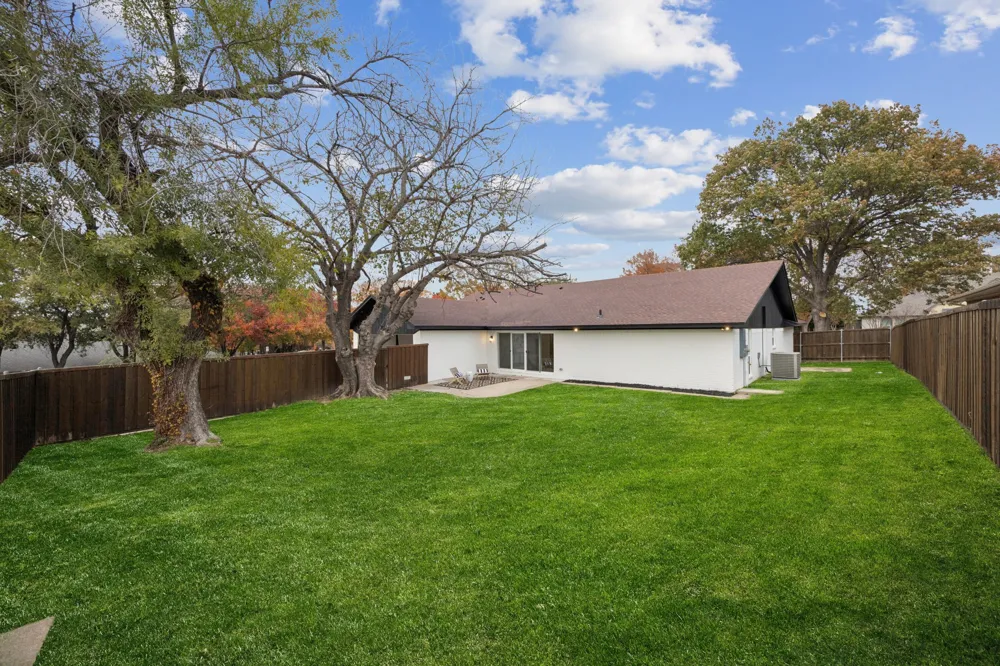 3401 Valley View Lane Garland, TX 75043