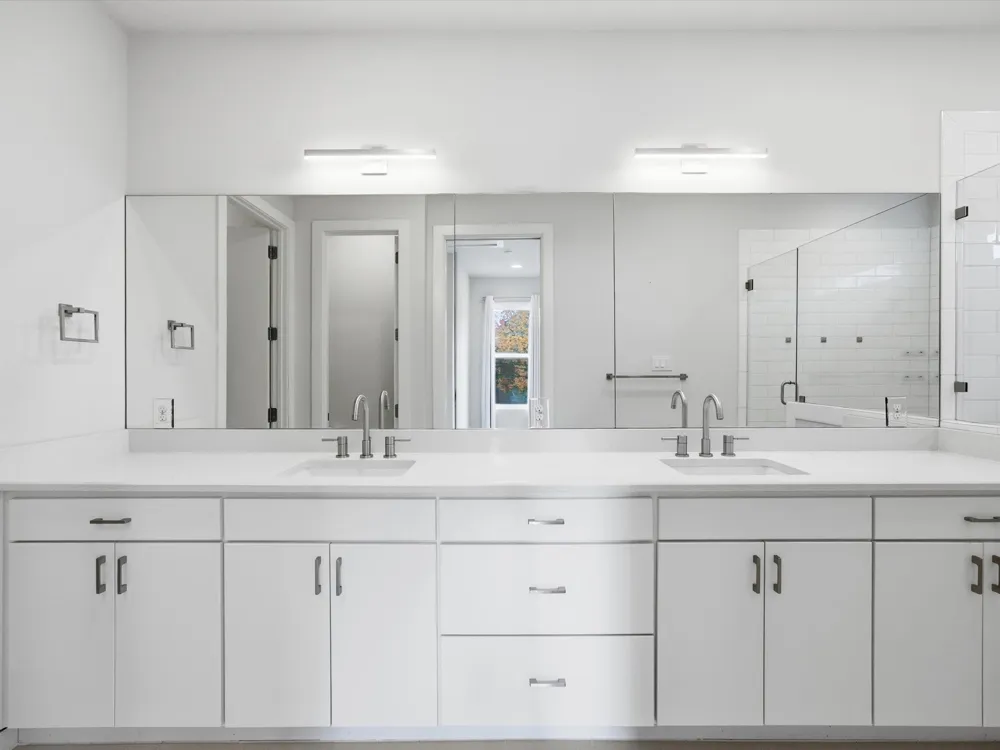 2802 Lee Street Dallas, TX 75206