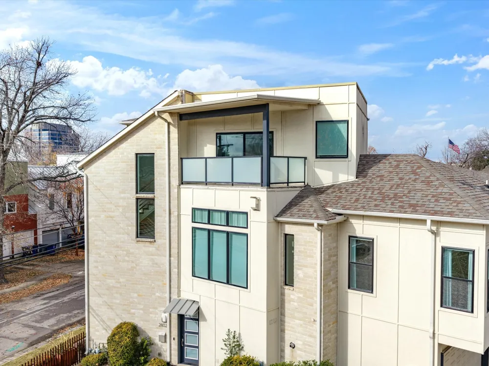 2802 Lee Street Dallas, TX 75206