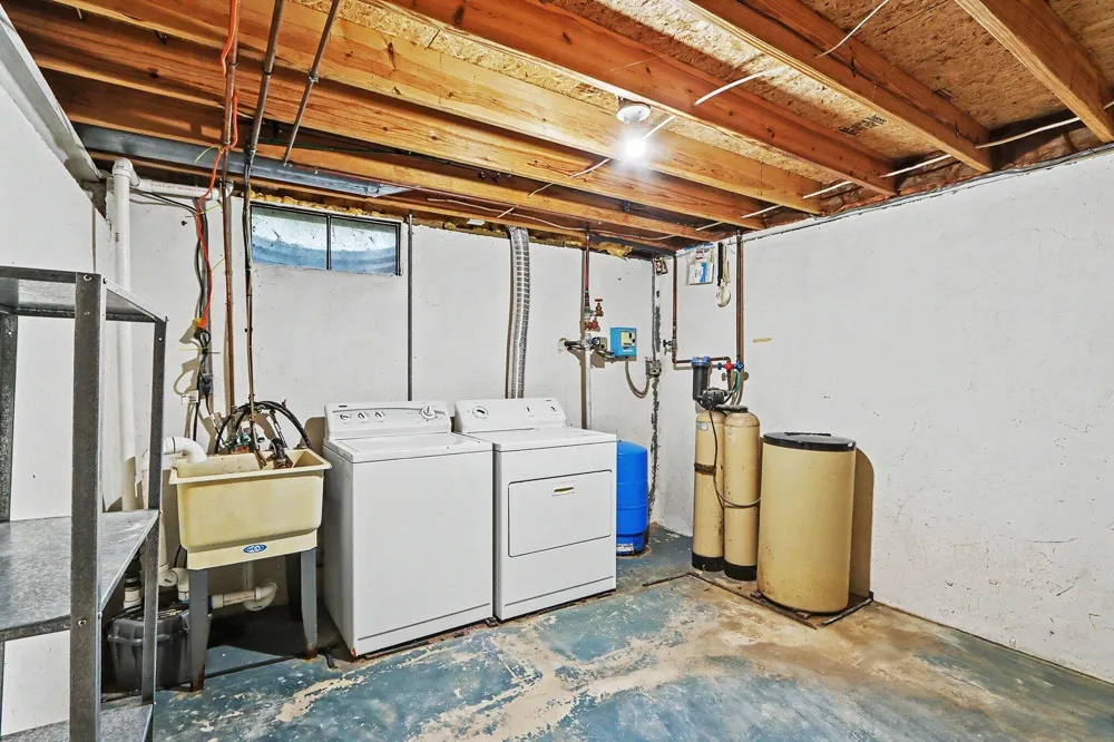 4118 Gray Street Portage, MI 49002