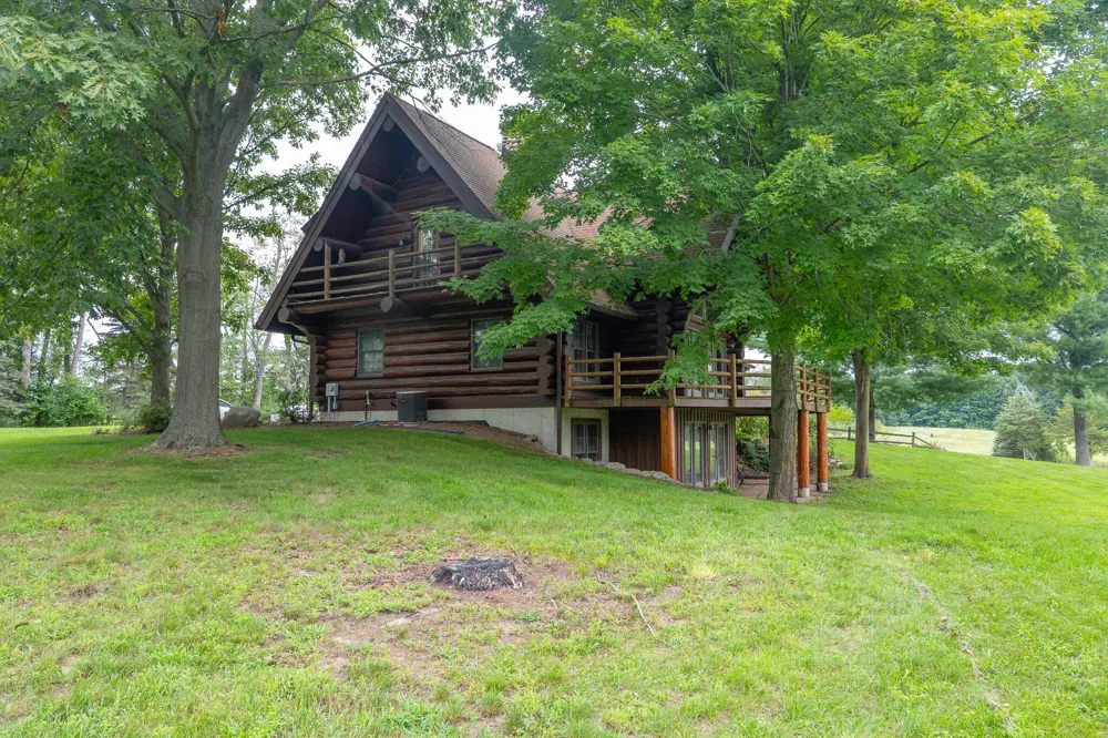 12680 Day Road Hudson, MI 49247