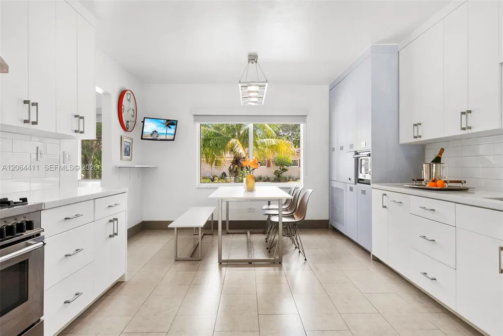 831 NE 109th St Biscayne Park, FL 33161