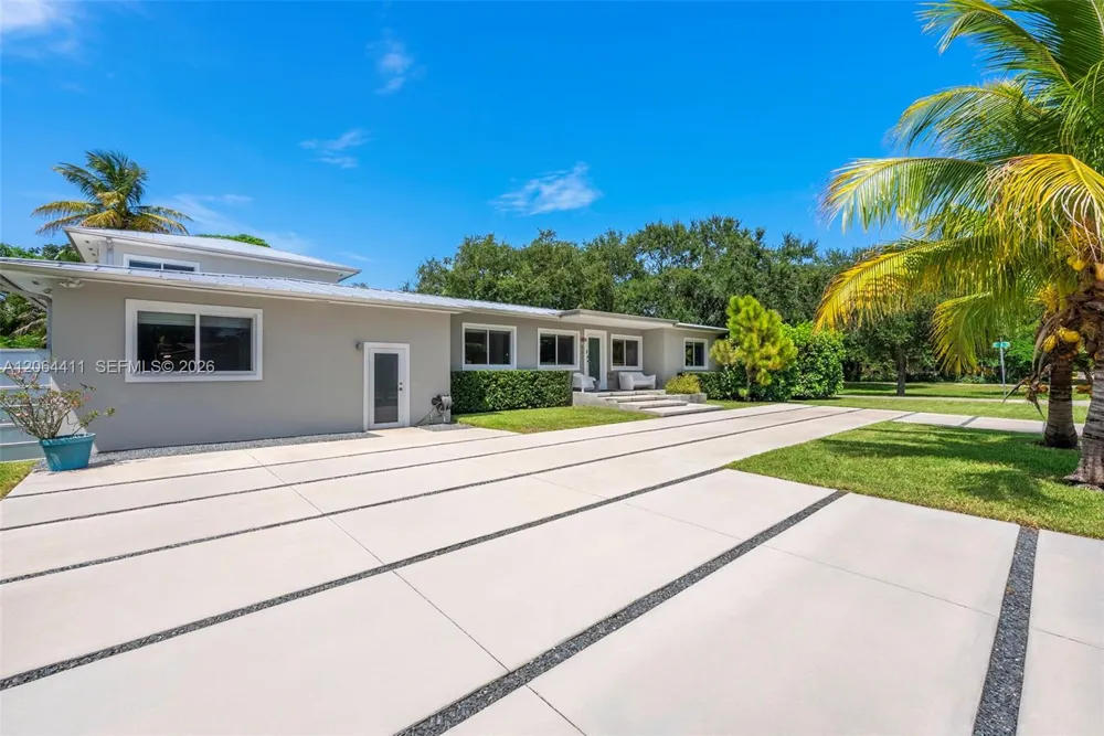 831 NE 109th St Biscayne Park, FL 33161