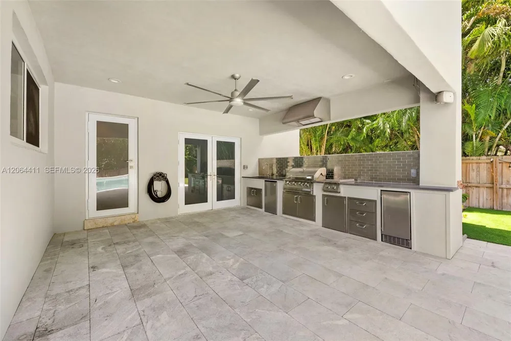 831 NE 109th St Biscayne Park, FL 33161