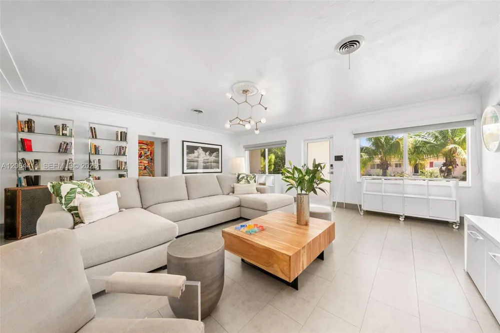 831 NE 109th St Biscayne Park, FL 33161