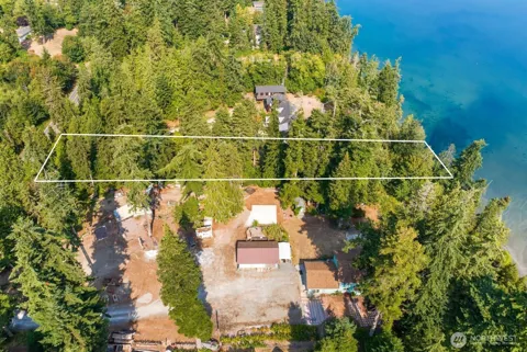 2689 SE Camano Drive