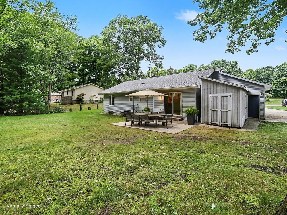 7079 W Decker Road Hamlin Township, MI 49431