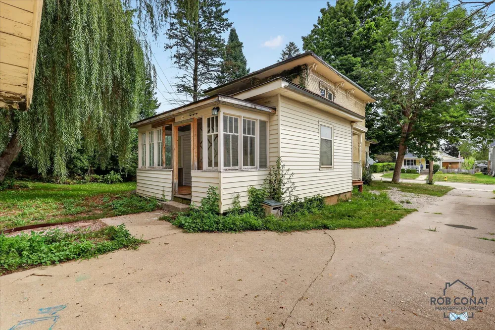 445 State Street Ionia City, MI 48846