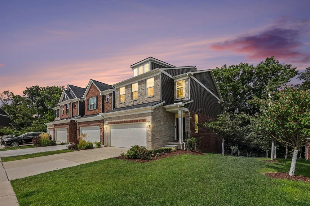 692 Peppermint Drive Rochester Hills City, MI 48307
