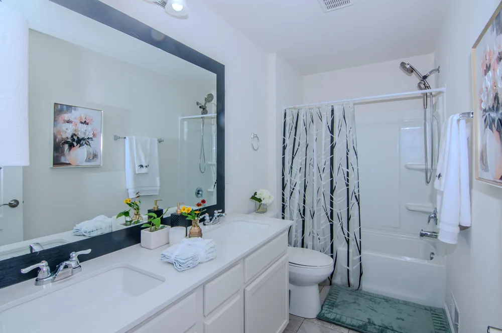2574 Meadow Hills Drive Pittsfield Charter Township, MI 48108
