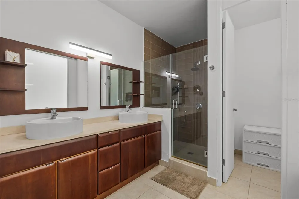 89 URB. VISTALAGO, CIUDAD JARDIN Gurabo, PR 00778