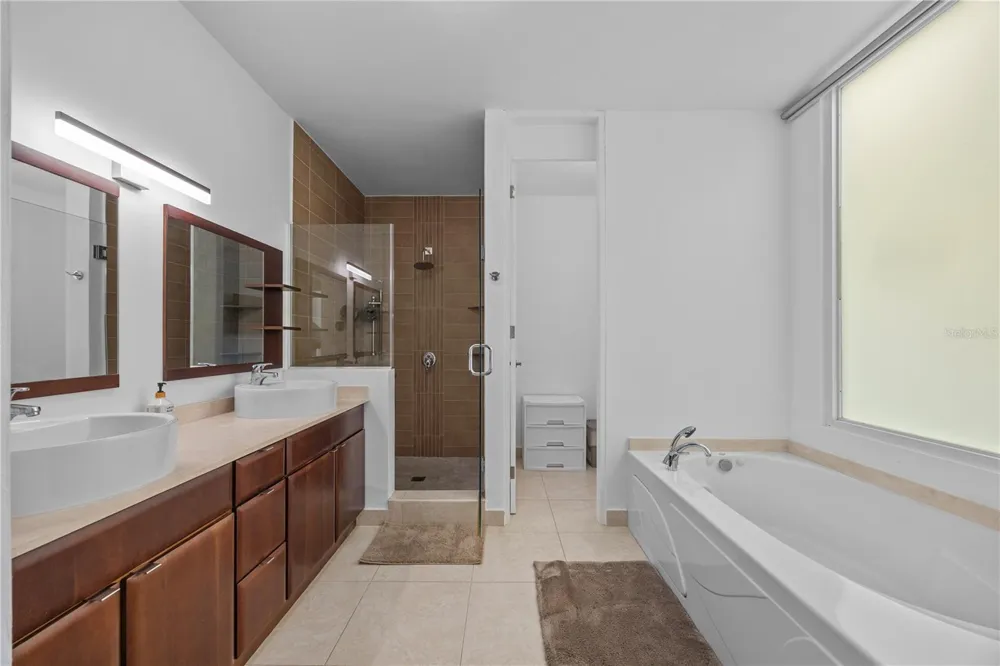 89 URB. VISTALAGO, CIUDAD JARDIN Gurabo, PR 00778