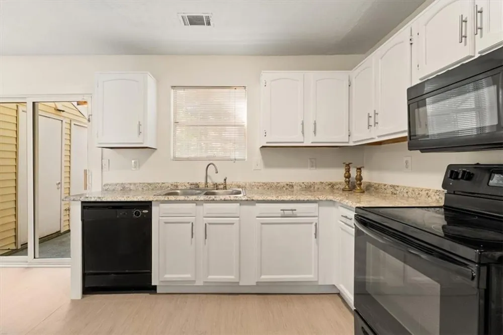 5716 Wells Circle Stone Mountain, GA 30087