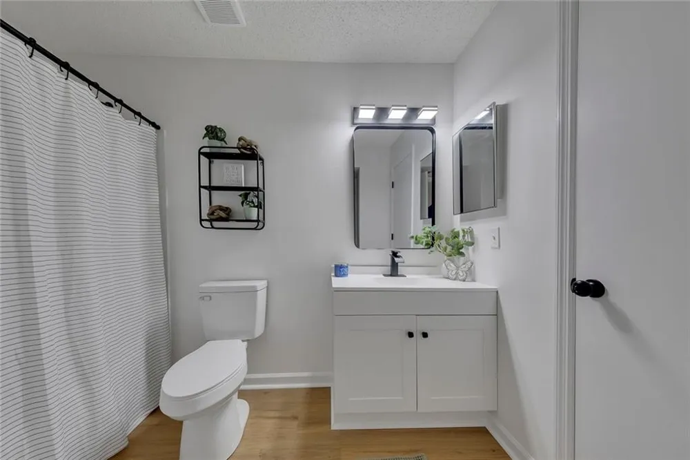 4106 Whitehall Way Alpharetta, GA 30004