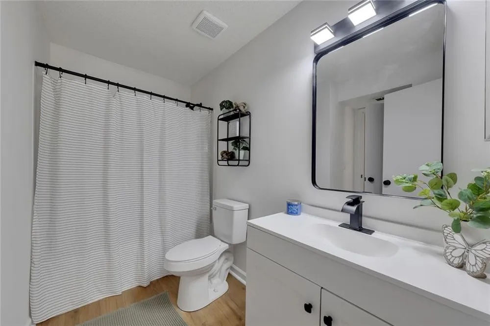 4106 Whitehall Way Alpharetta, GA 30004