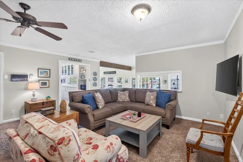5402 Point LaVista Malakoff, TX 75148