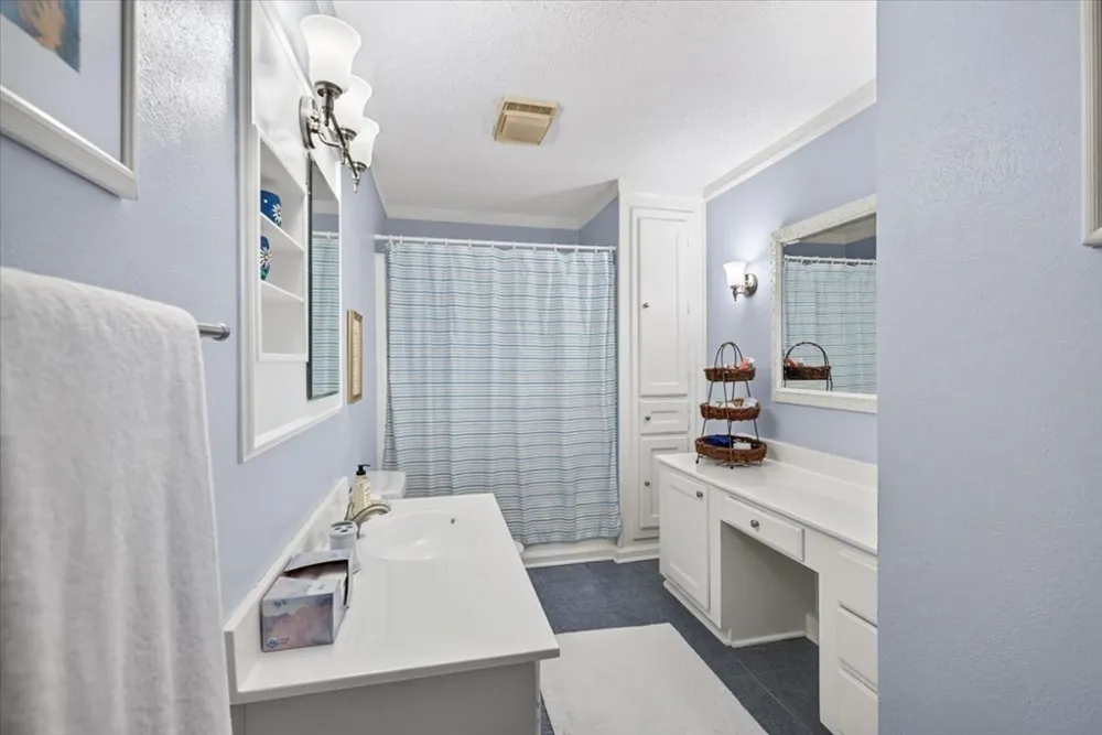 5402 Point LaVista Malakoff, TX 75148