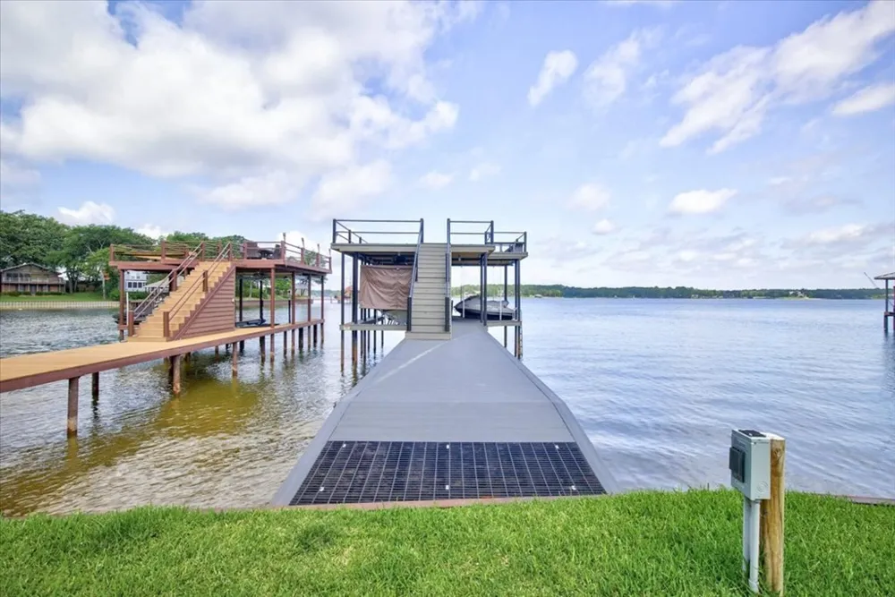 5402 Point LaVista Malakoff, TX 75148