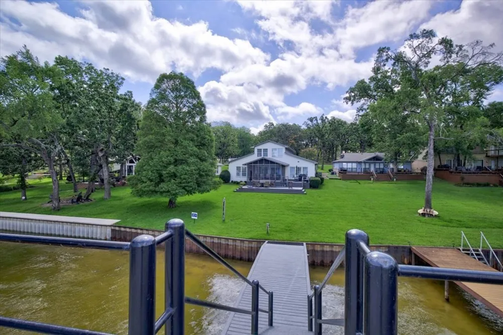 5402 Point LaVista Malakoff, TX 75148