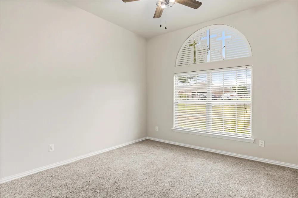 2935 Meandering Way Granbury, TX 76049