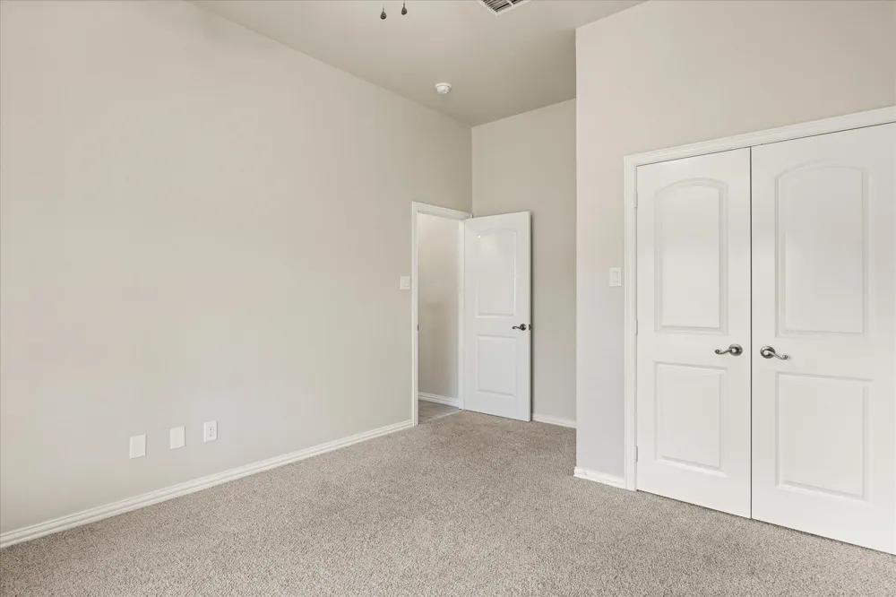 2935 Meandering Way Granbury, TX 76049